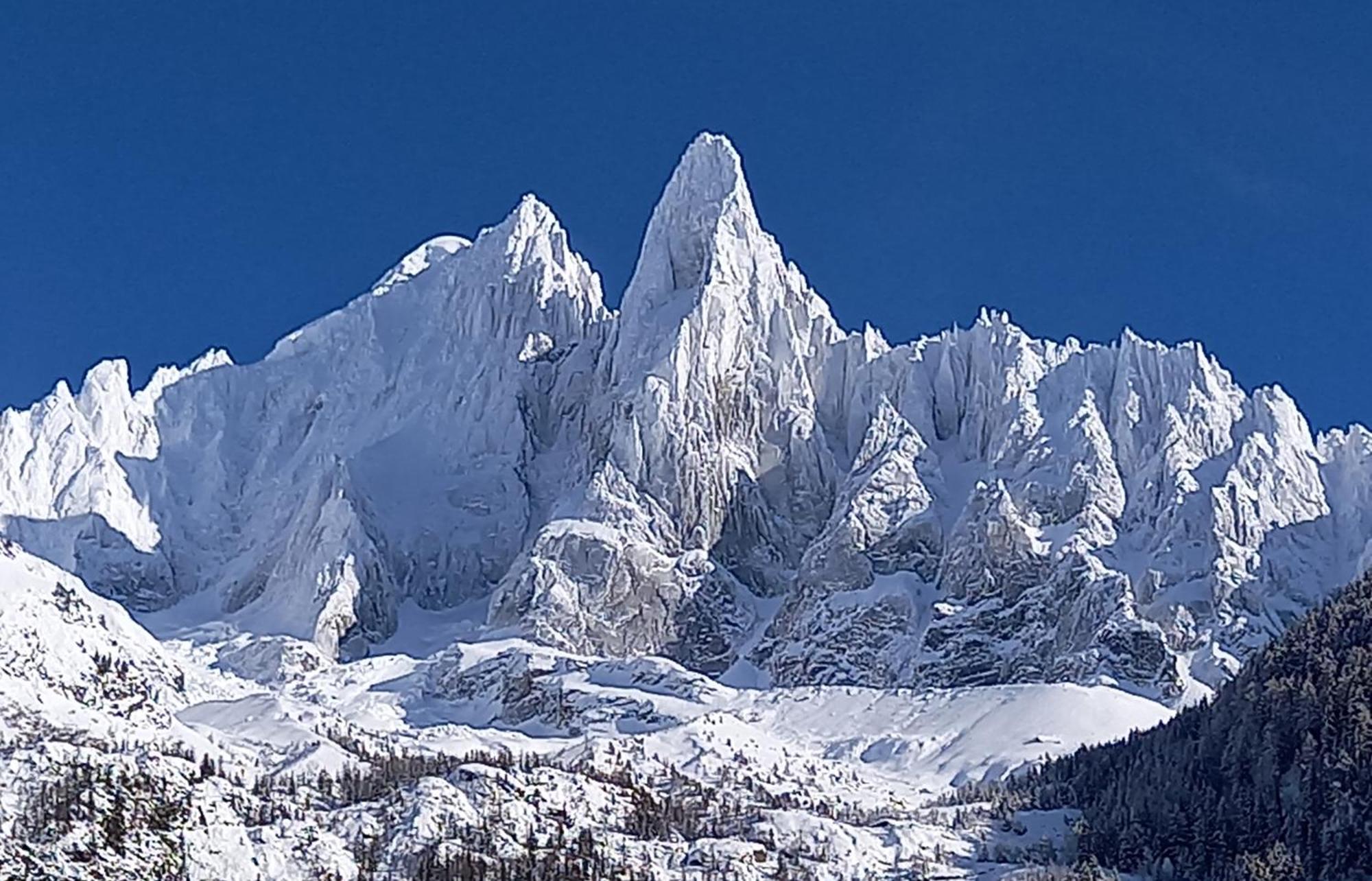 Appartement Avec Terrasse Chamonix Eksteriør billede